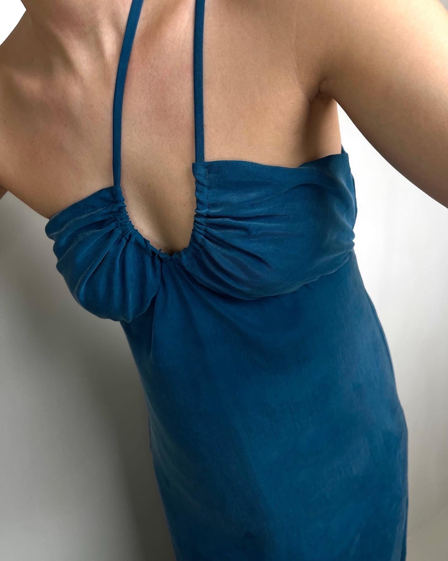 VESTIDO FRIDA (PRE ORDER)