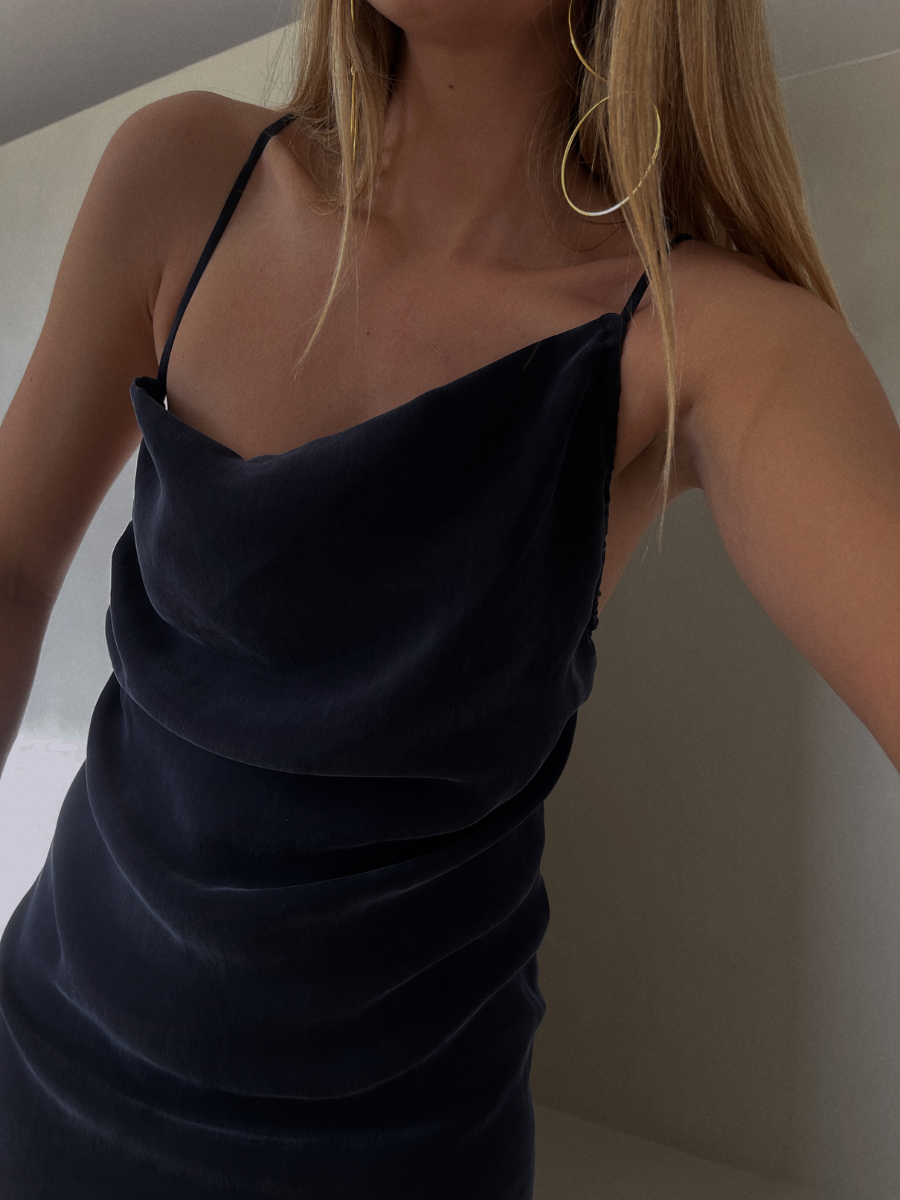 VESTIDO VICTORIA (PRE ORDER)