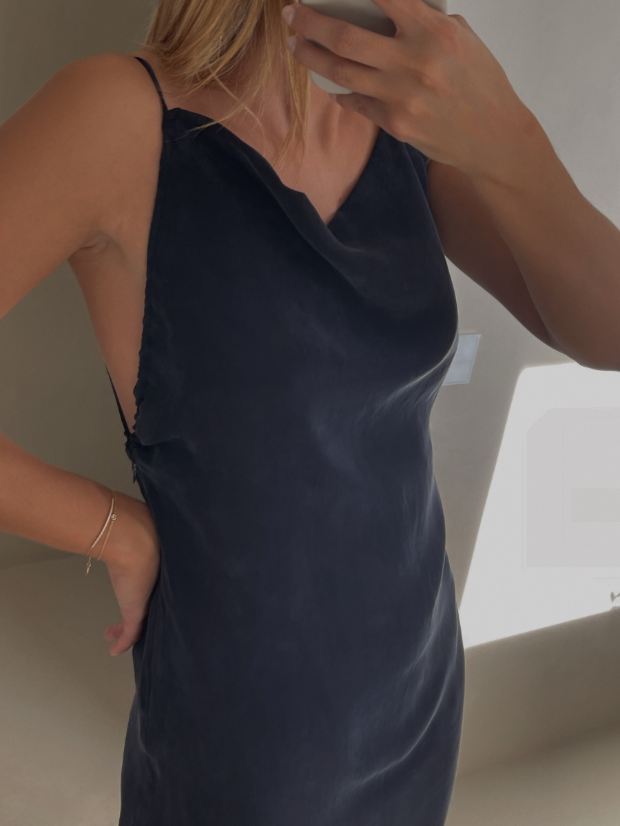 VESTIDO VICTORIA (PRE ORDER)