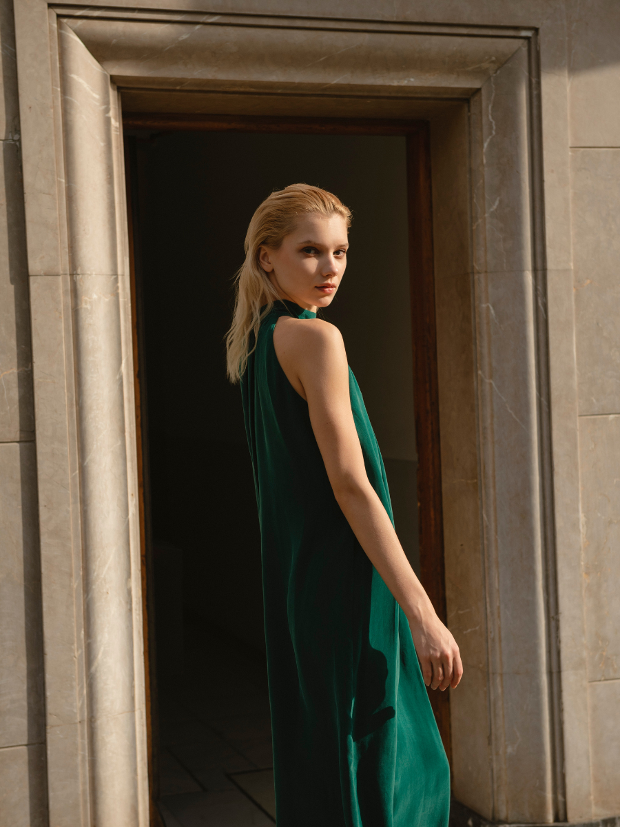 HALTER DRESS (PRE ORDER)
